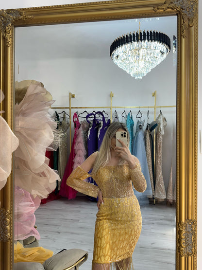 Închiriere rochie Sunshine Muse – Mini Golden Fringe